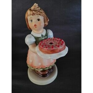 HUMMEL GOEBEL MEMBERS CLUB FIGURINE #440 "BIRTHDAY CANDLE" Original Box 5.5" H